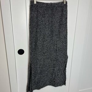 Peruvian Trading Co 100% Virgin Wool Gray Knit Midi Skirt Side Slits